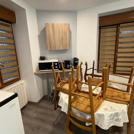 1 Salle A Manger Salon Rdc Apartment *